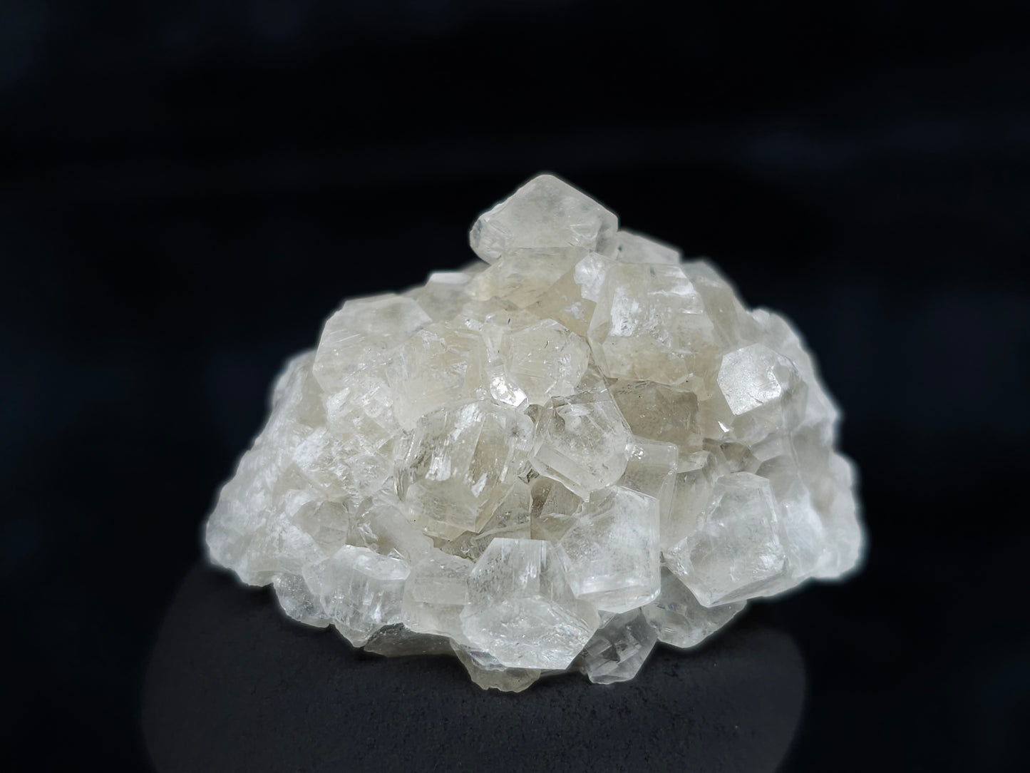 #33634 Super clear Nailhead Spar Calcite tiny cluster