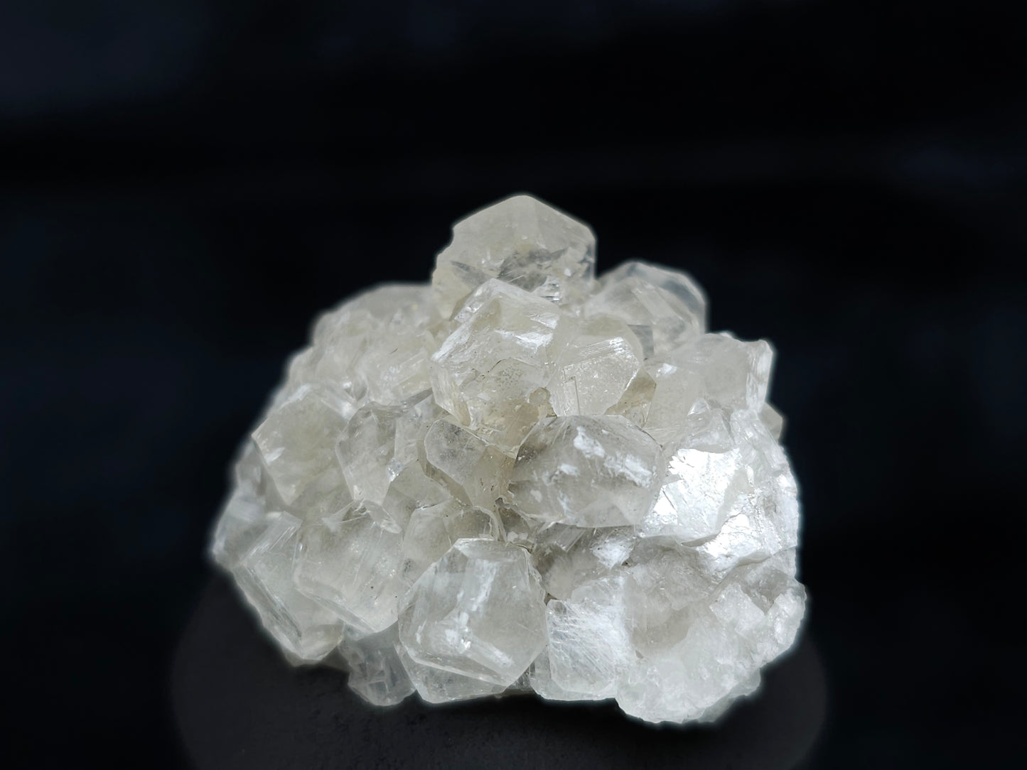 #33634 Super clear Nailhead Spar Calcite tiny cluster