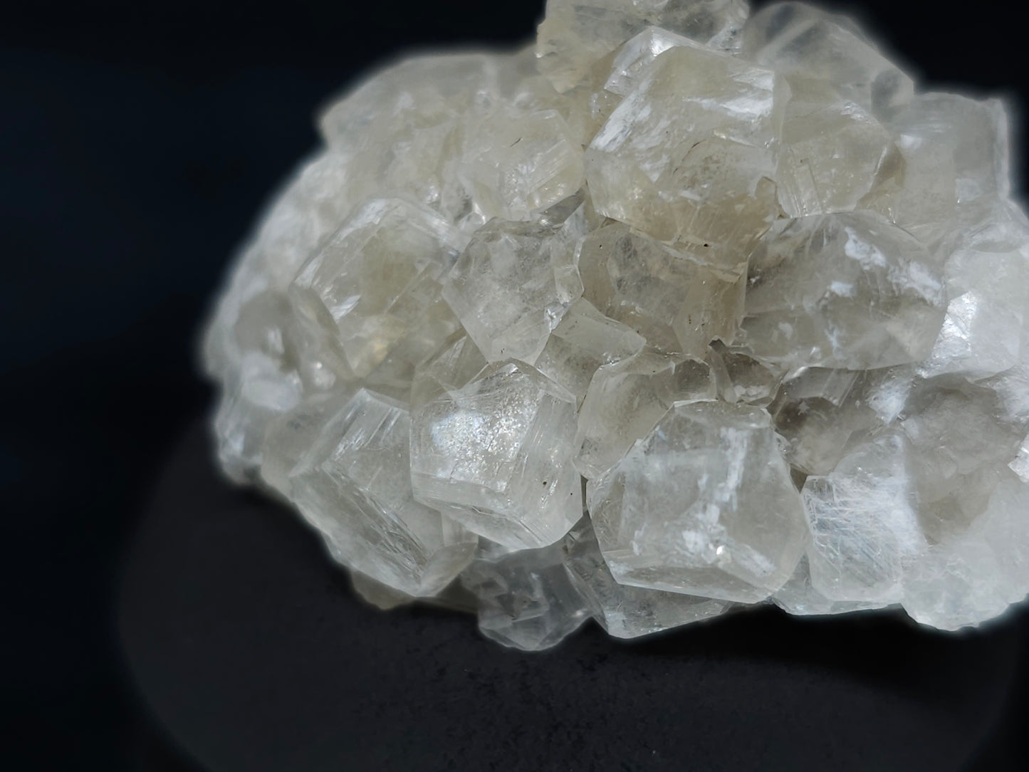 #33634 Super clear Nailhead Spar Calcite tiny cluster