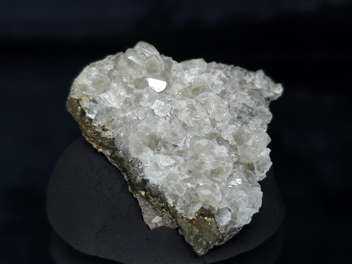 #33635 Super clear Nailhead Spar Calcite tiny cluster and Chalcopyrite ore and multiple small fossils in the matrix