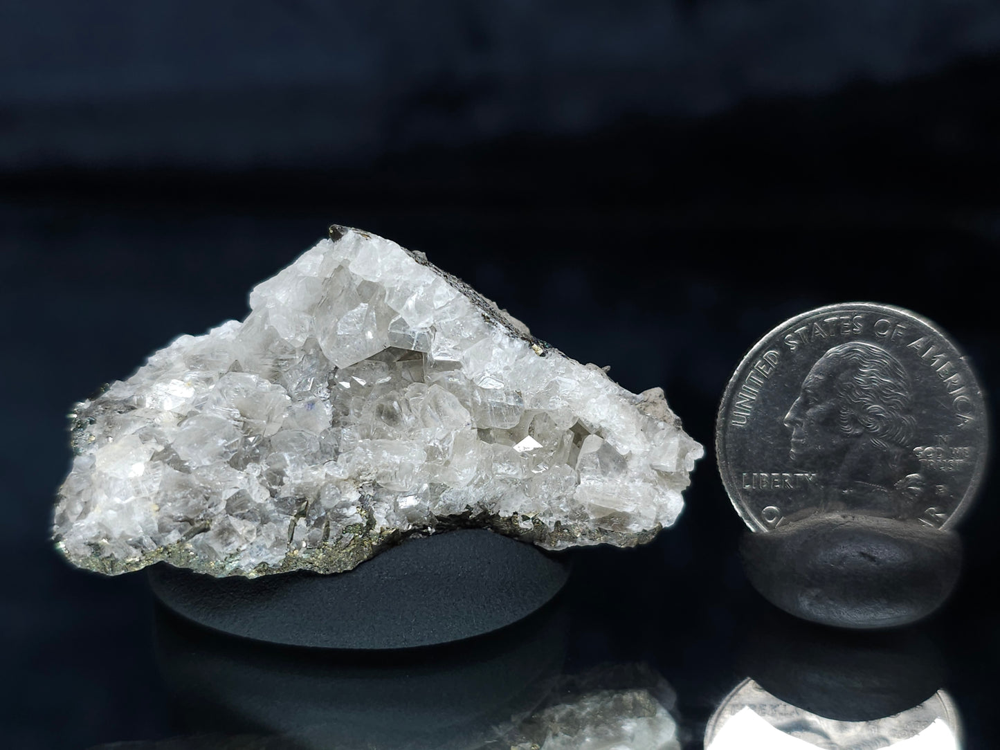 #33636 Super clear Nailhead Spar Calcite tiny cluster
