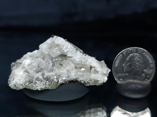#33636 Super clear Nailhead Spar Calcite tiny cluster