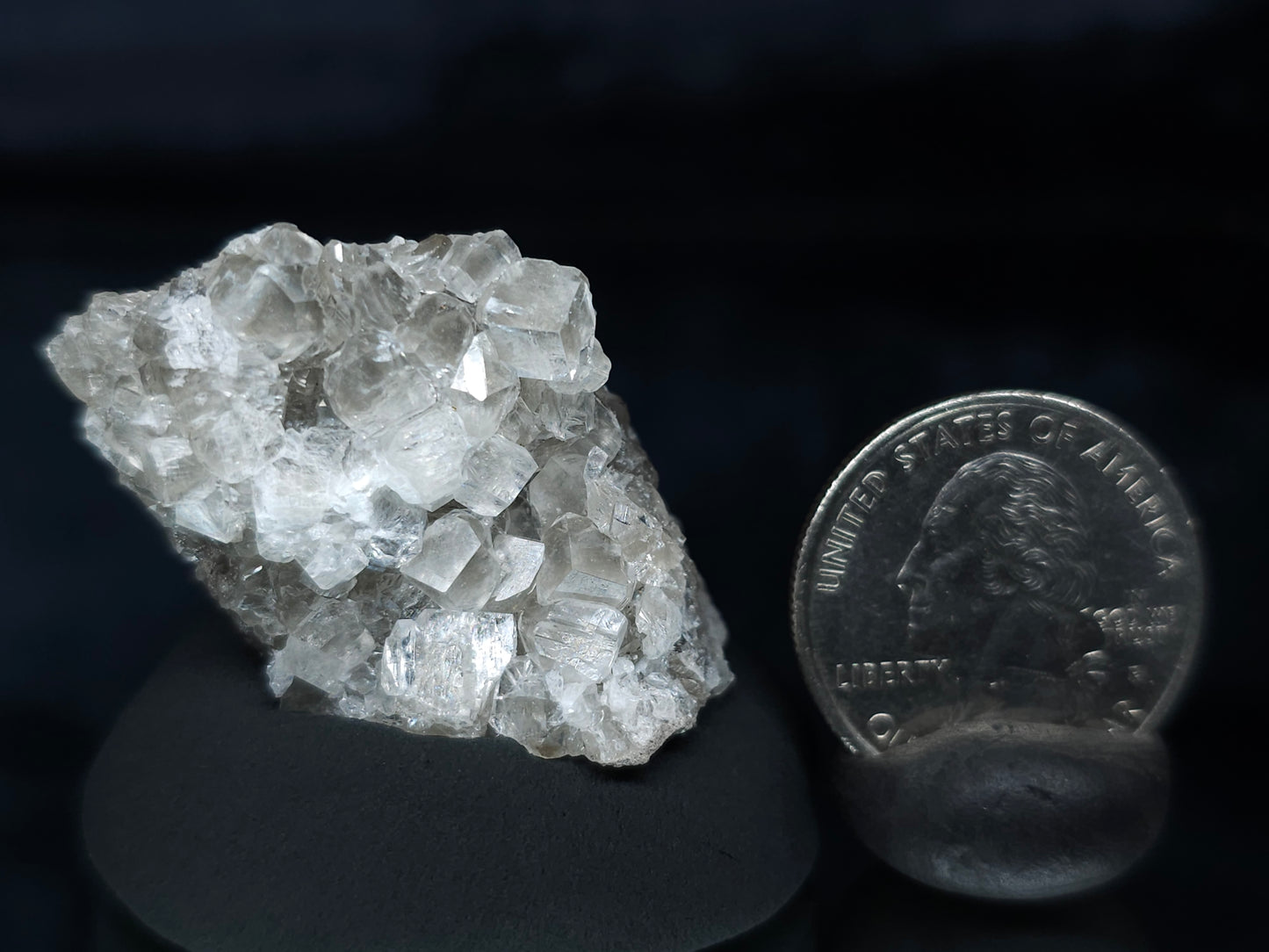 #33640 Super clear Nailhead Spar Calcite tiny cluster