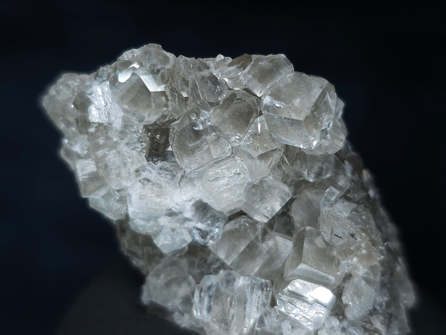 #33640 Super clear Nailhead Spar Calcite tiny cluster
