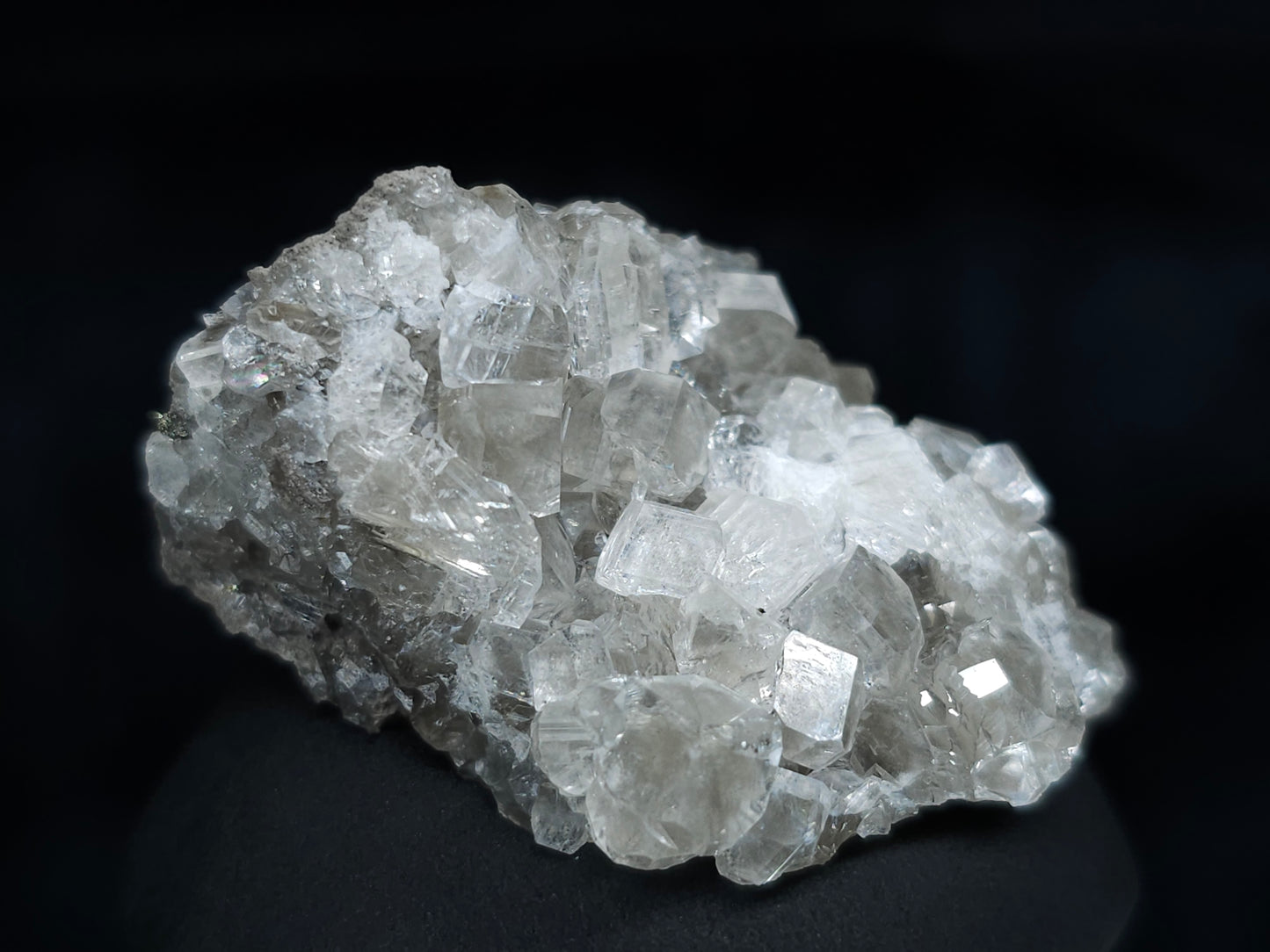 #33640 Super clear Nailhead Spar Calcite tiny cluster