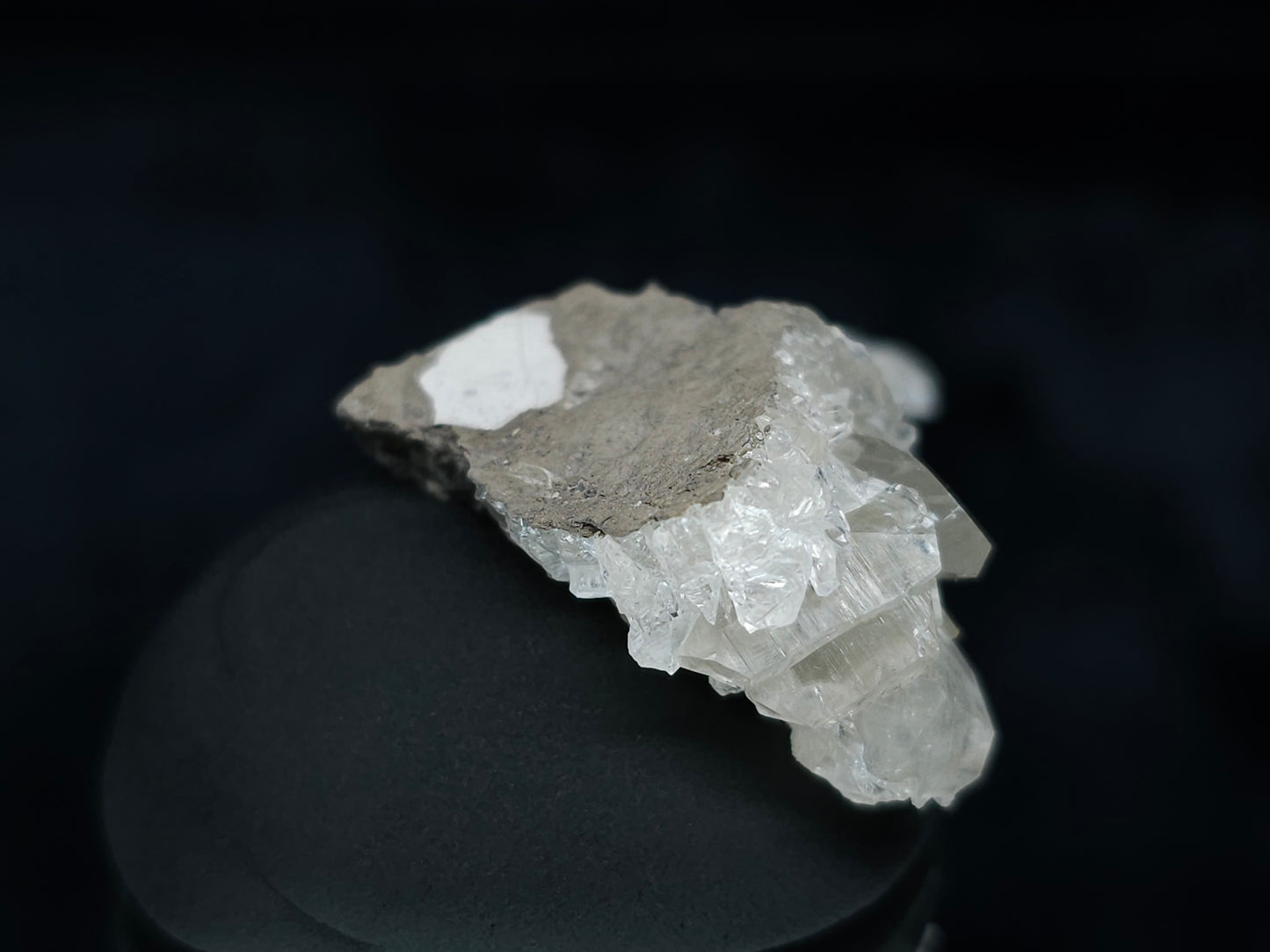 #33642 Super clear Nailhead Spar Calcite tiny cluster and Chalcopyrite ore and multiple small fossils in the matrix