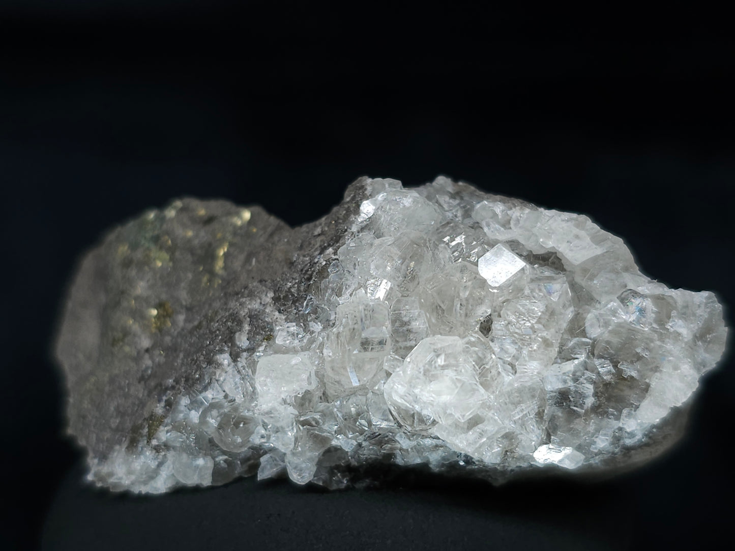 #33643 Super clear Nailhead Spar Calcite tiny cluster and Chalcopyrite ore and multiple small fossils in the matrix