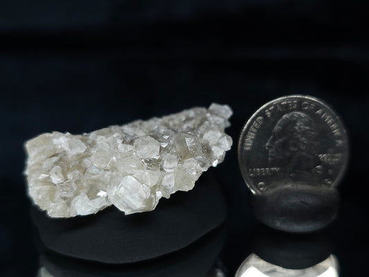 #33650 Super clear Nailhead Spar Calcite tiny cluster
