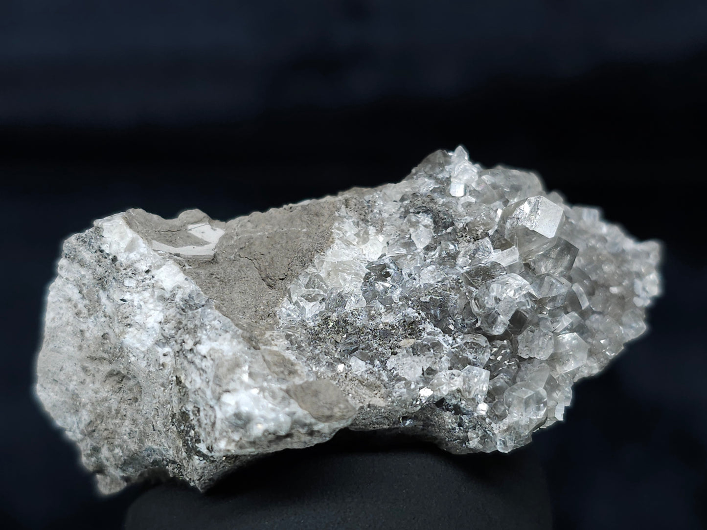 #33653 Super clear Nailhead Spar Calcite tiny cluster