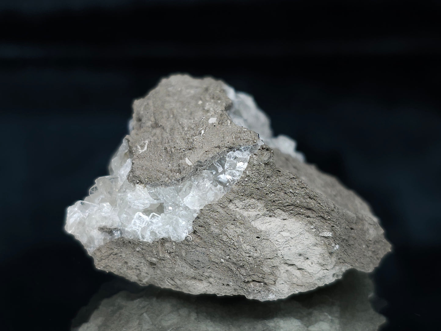 #33656  Super clear Nailhead Spar Calcite cluster and Chalcopyrite ore and multiple small fossils in the matrix