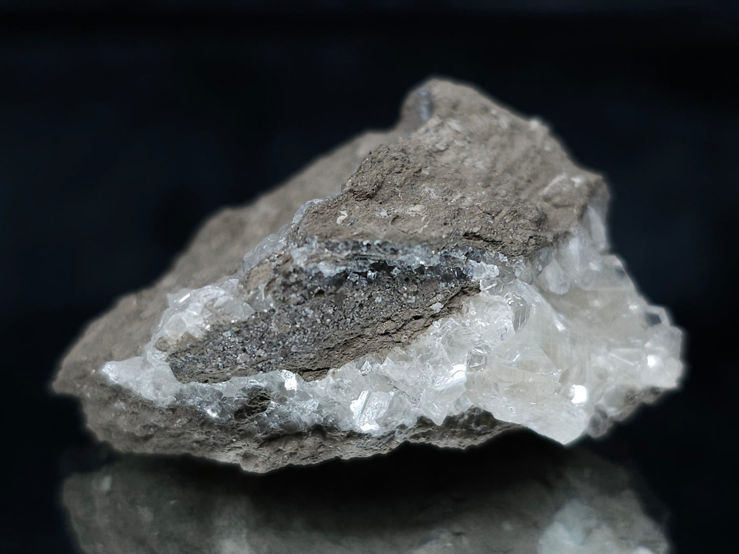 #33656  Super clear Nailhead Spar Calcite cluster and Chalcopyrite ore and multiple small fossils in the matrix