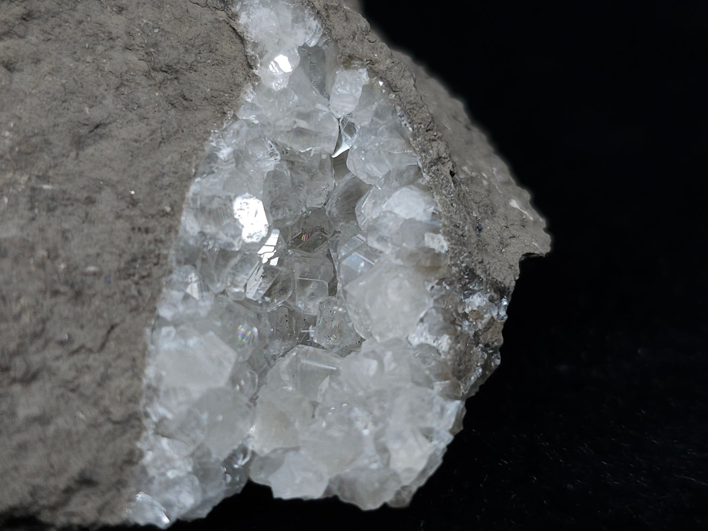 #33656  Super clear Nailhead Spar Calcite cluster and Chalcopyrite ore and multiple small fossils in the matrix