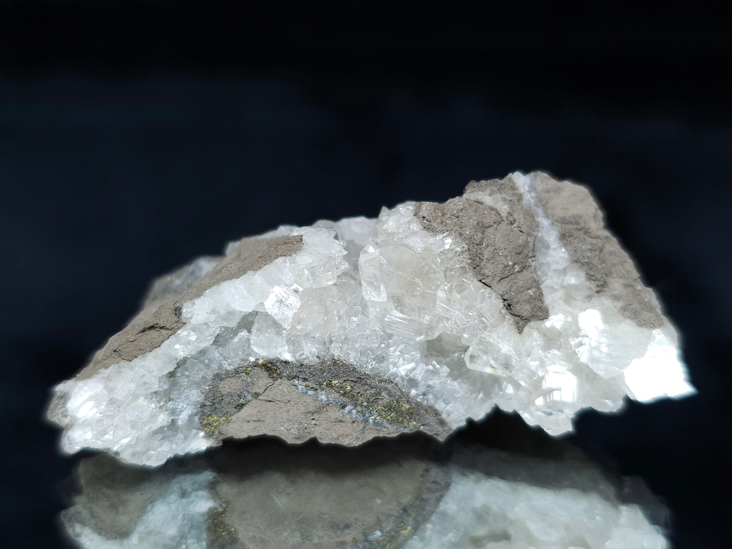 #33657 Super clear Nailhead Spar Calcite cluster and  Chalcopyrite ore and multiple small fossils in the matrix