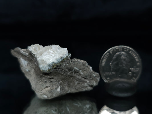#33658  Super clear Nailhead Spar Calcite cluster and Chalcopyrite ore and multiple small fossils in the matrix