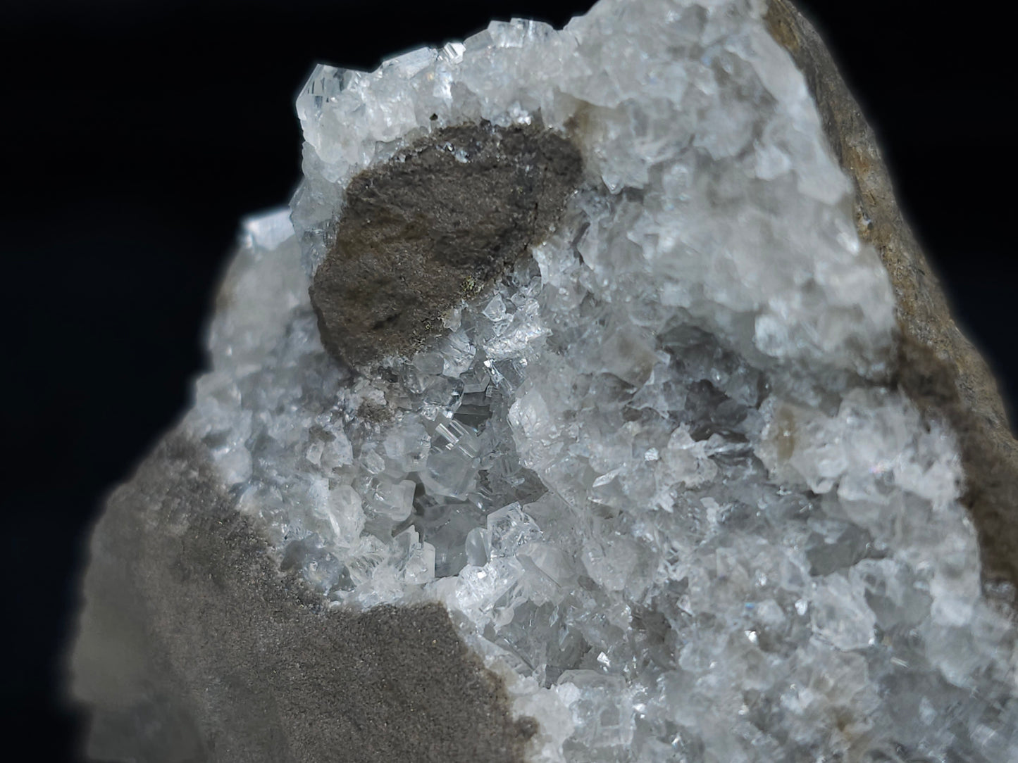 #33659 Super clear Nailhead Spar Calcite cluster and Chalcopyrite ore and multiple small fossils in the matrix