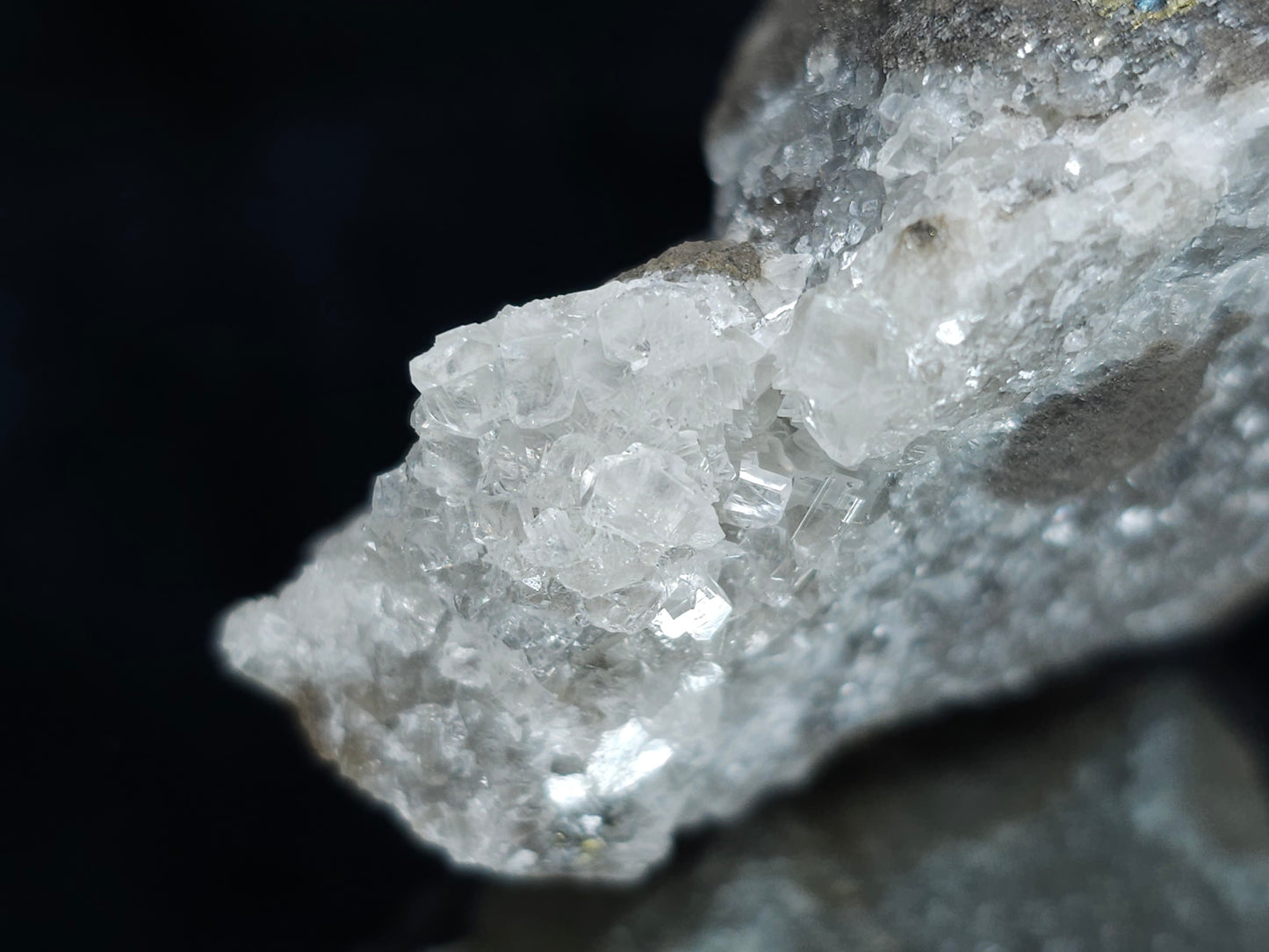 #33659 Super clear Nailhead Spar Calcite cluster and Chalcopyrite ore and multiple small fossils in the matrix