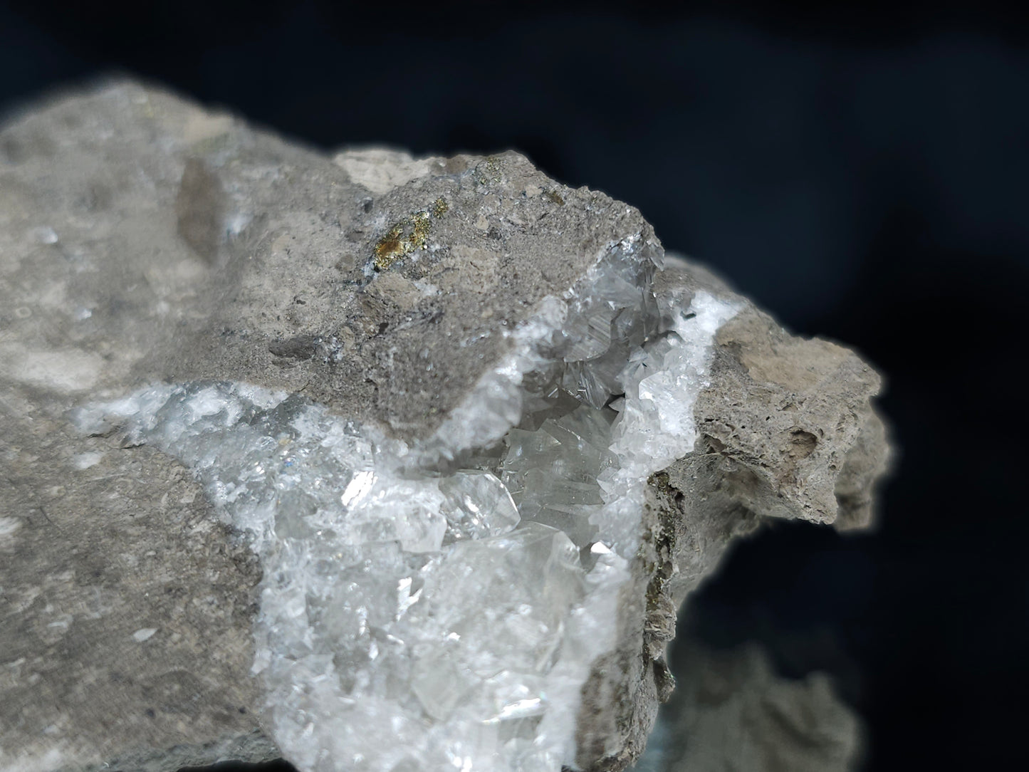 #33661 Super clear Nailhead Spar Calcite cluster and  Chalcopyrite ore and multiple small fossils in the matrix
