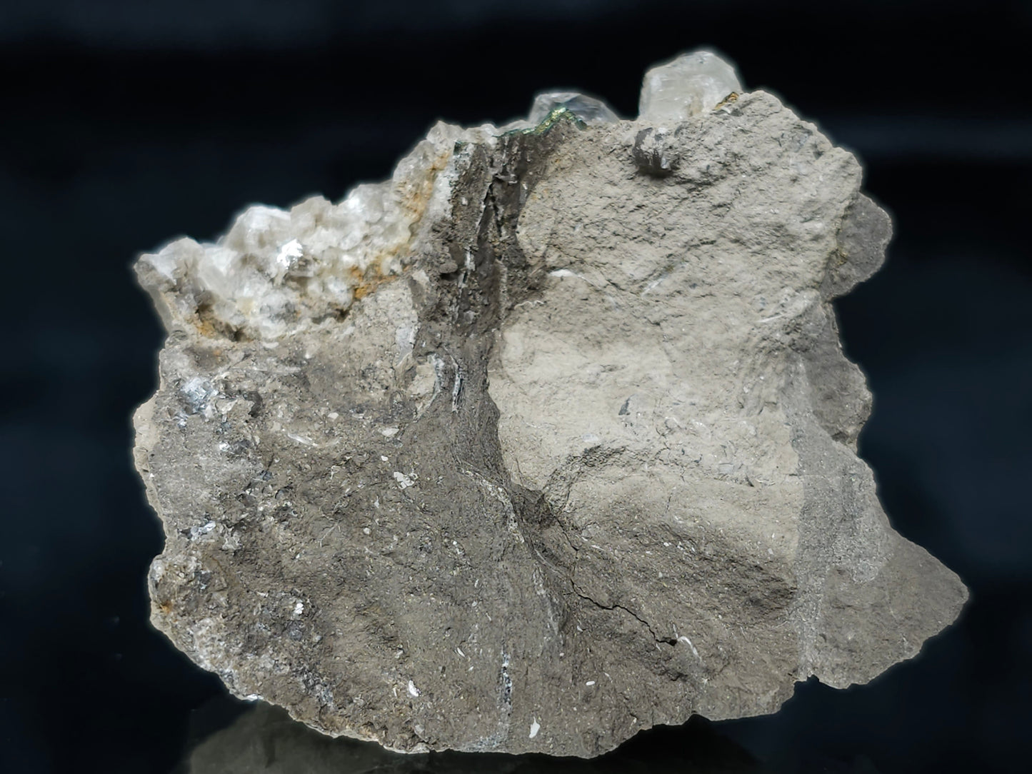 #33662 Super clear Nailhead Spar Calcite geode and Chalcopyrite ore and multiple small fossils in the matrix