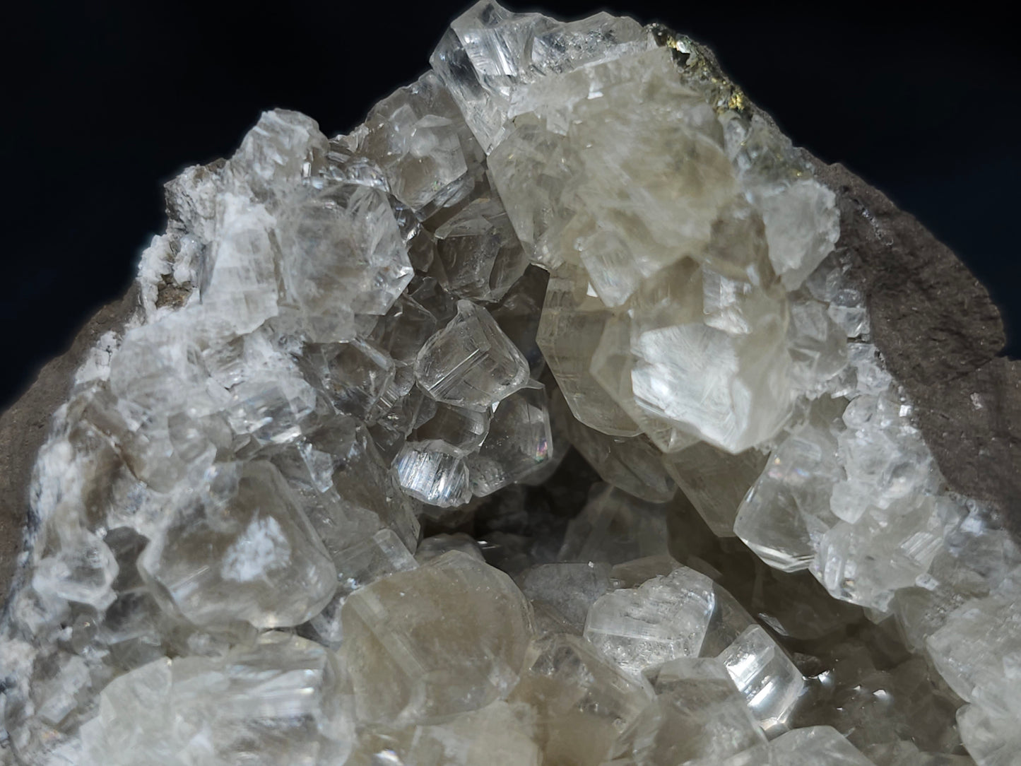 #33662 Super clear Nailhead Spar Calcite geode and Chalcopyrite ore and multiple small fossils in the matrix