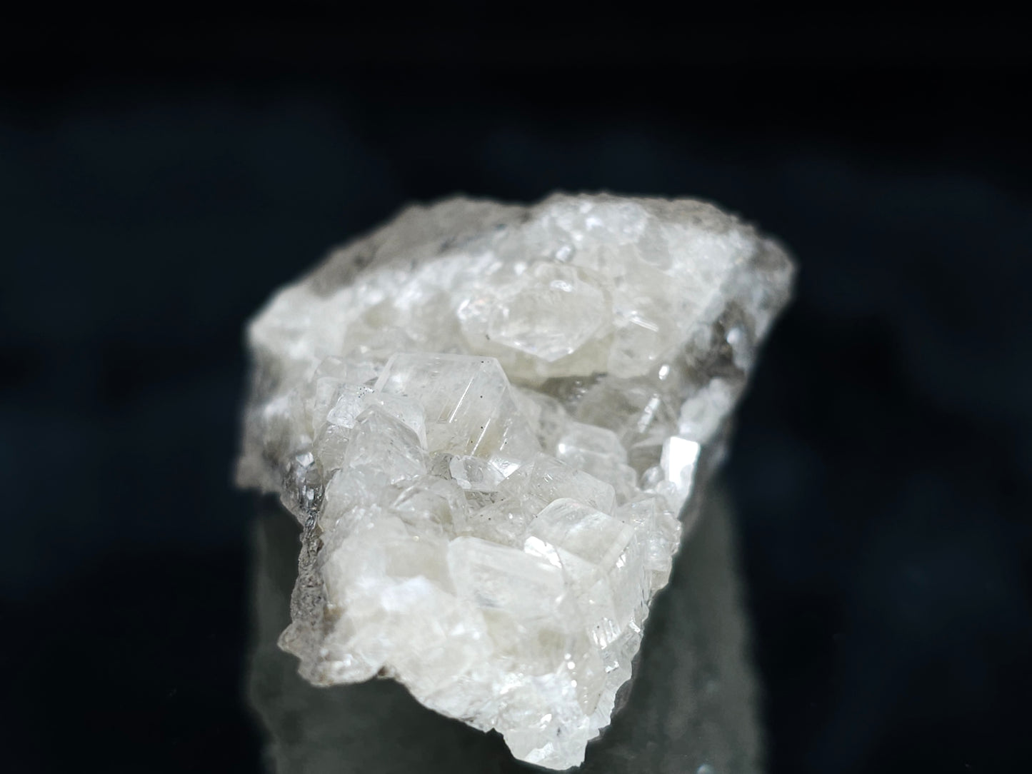 #33665 Super clear Nailhead Spar Calcite cluster