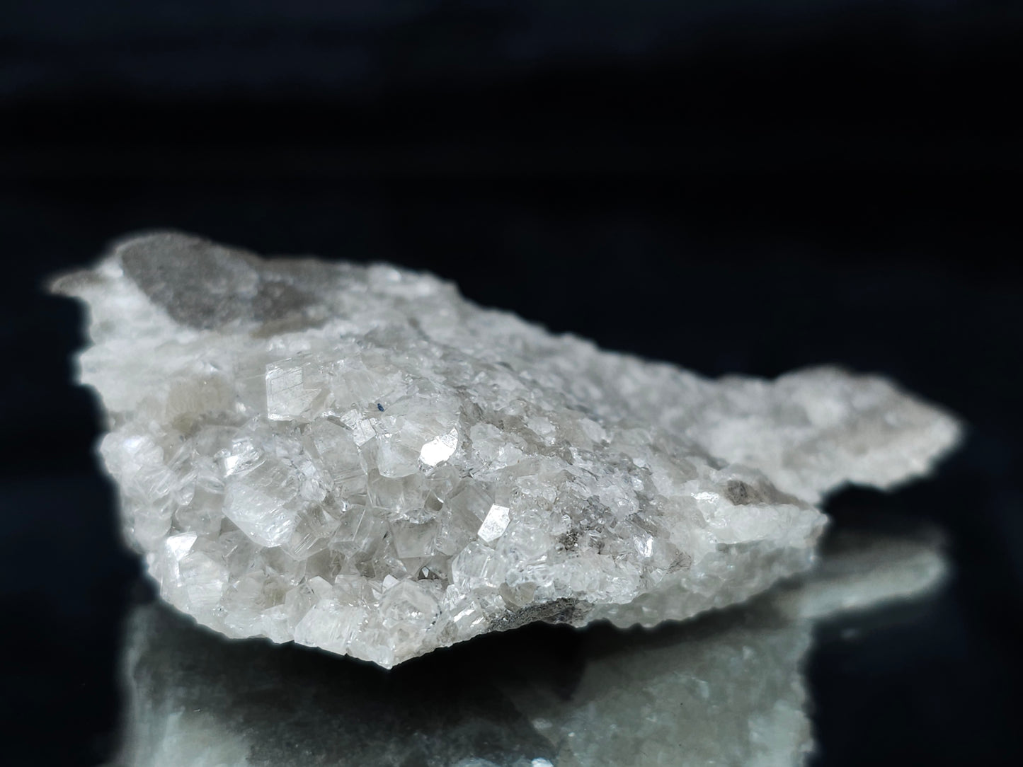 #33667 Super clear Nailhead Spar Calcite cluster