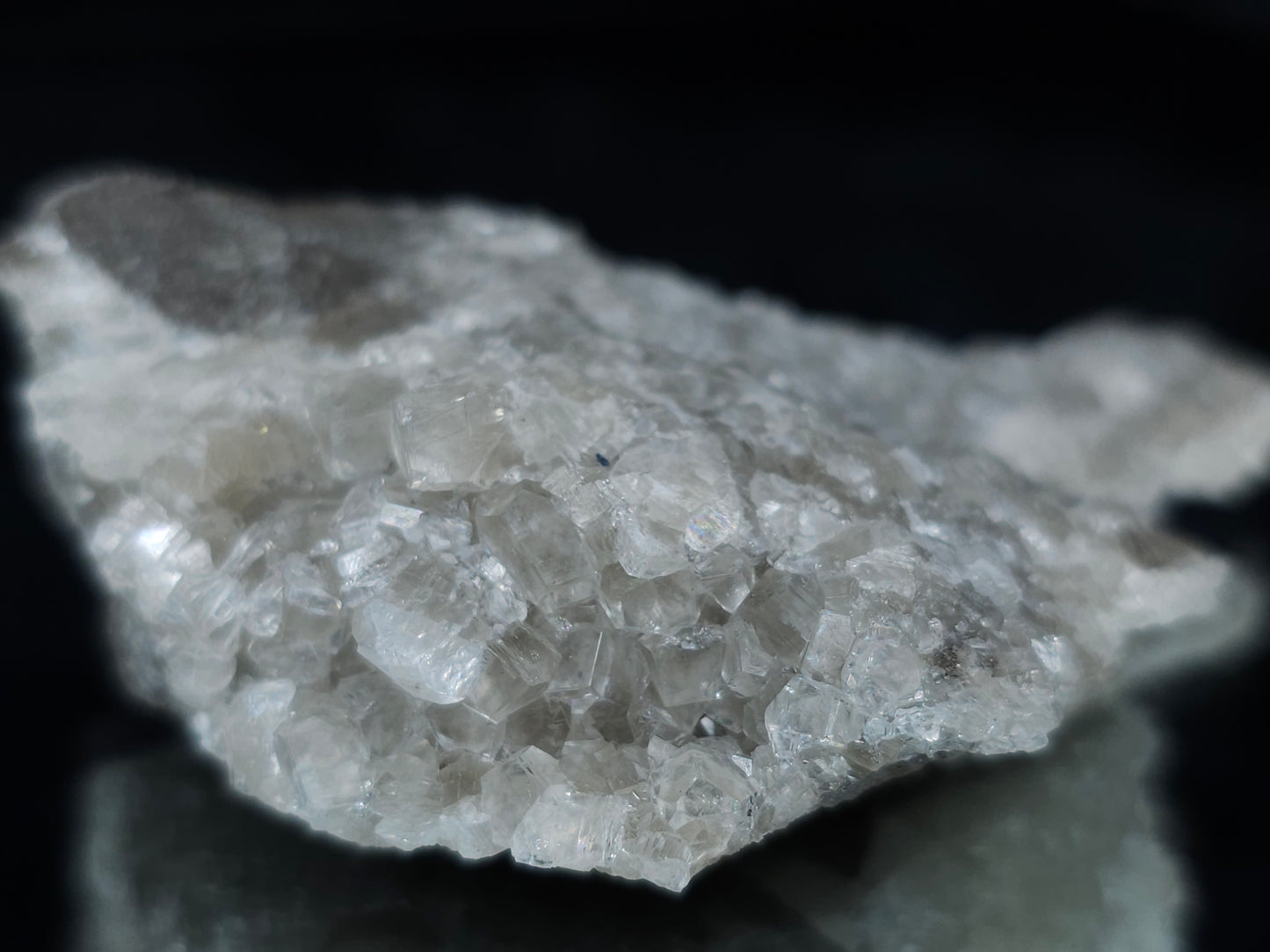 #33667 Super clear Nailhead Spar Calcite cluster