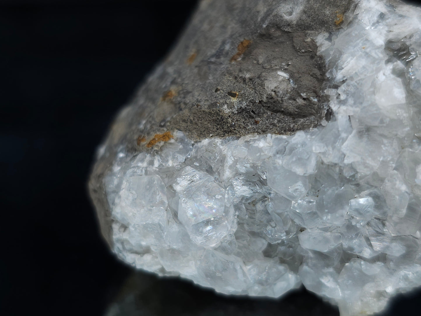 #33668 Super clear Nailhead Spar Calcite cluster