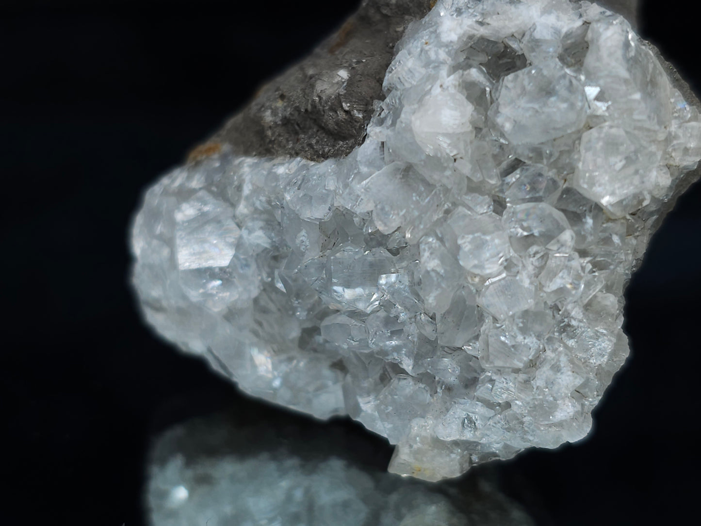 #33668 Super clear Nailhead Spar Calcite cluster