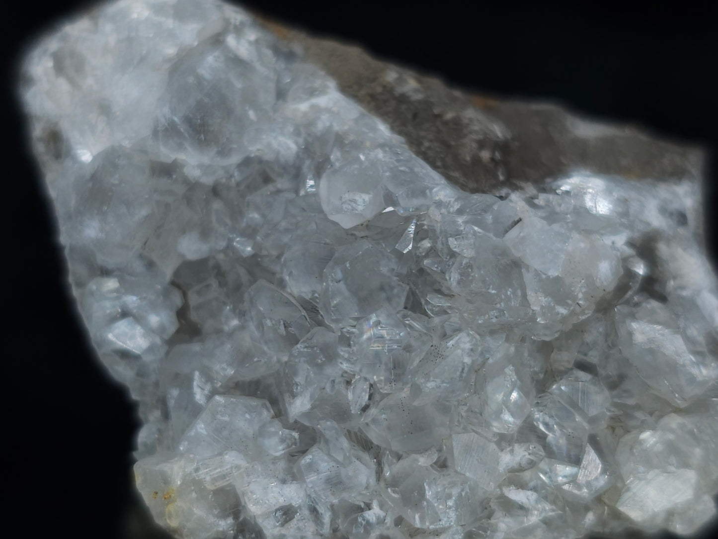 #33668 Super clear Nailhead Spar Calcite cluster