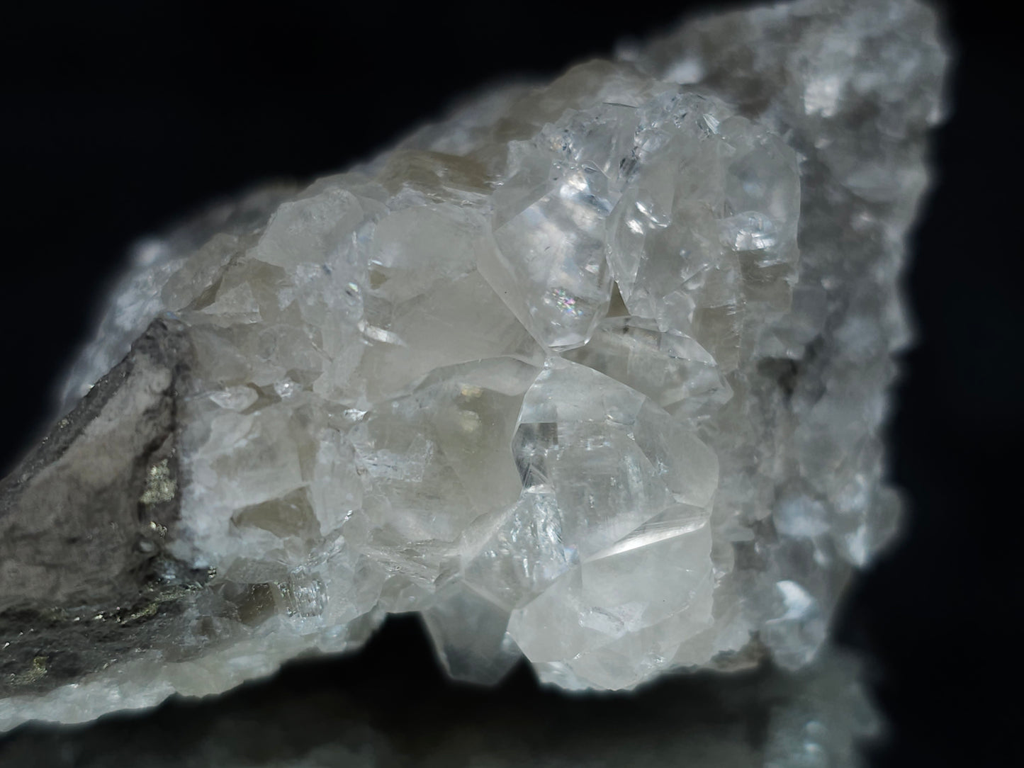 #33671 Super clear Nailhead Spar Calcite cluster