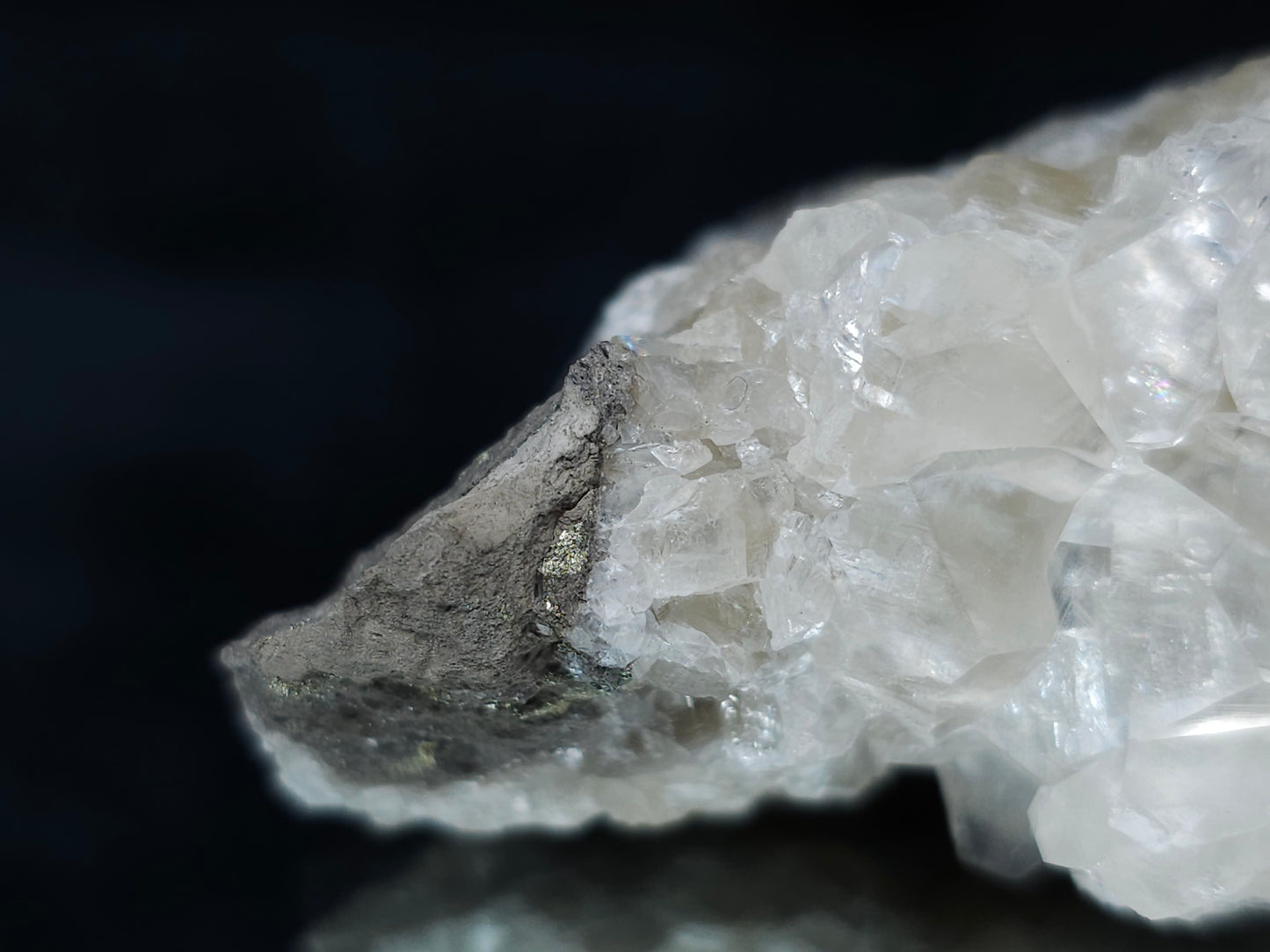 #33671 Super clear Nailhead Spar Calcite cluster