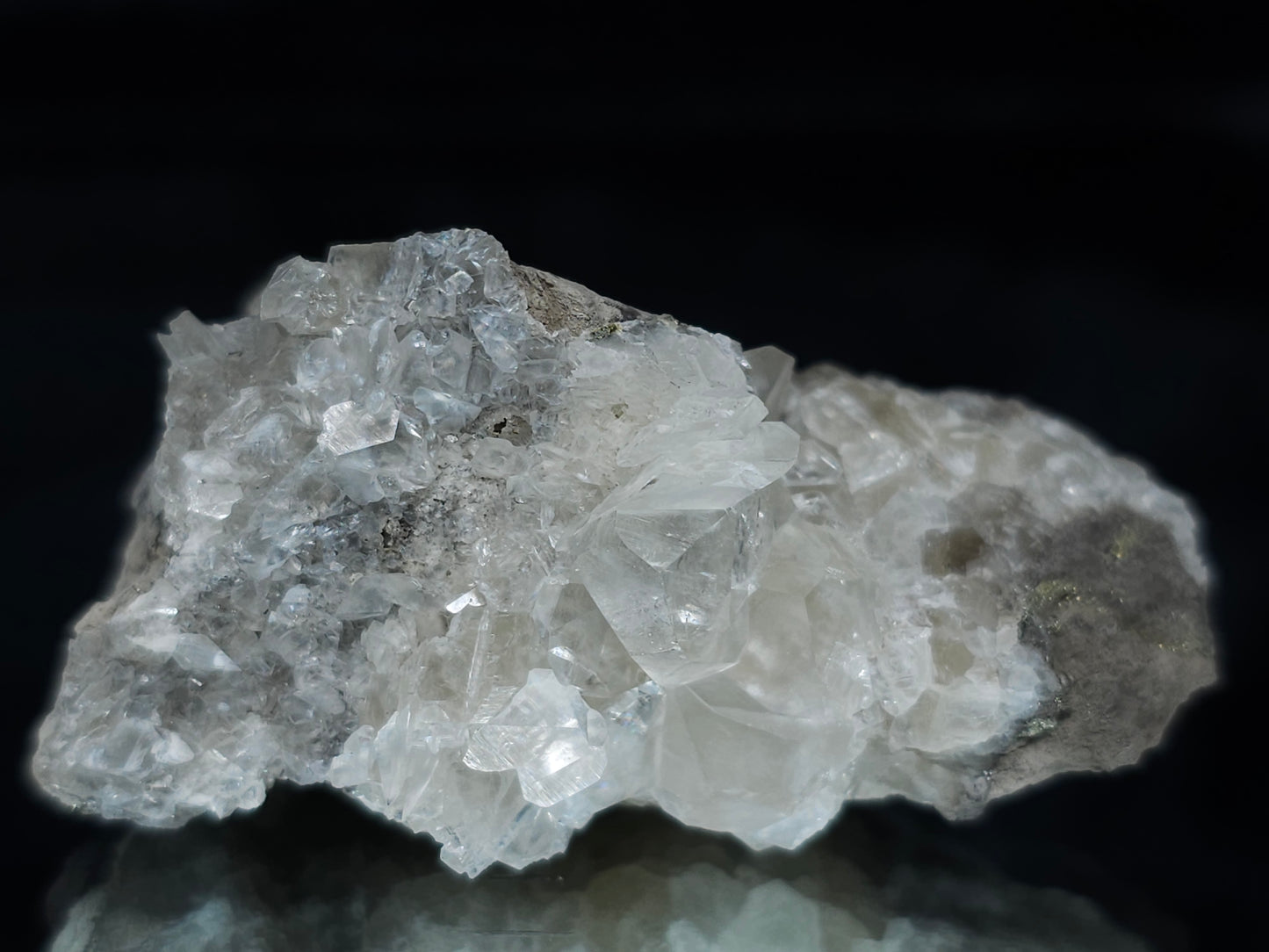 #33671 Super clear Nailhead Spar Calcite cluster