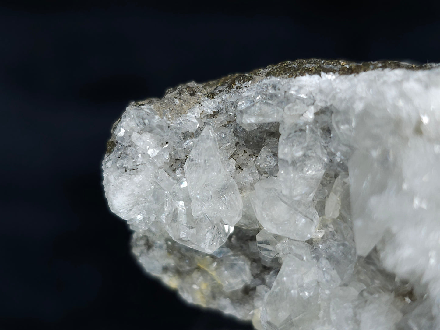 #33672 Super clear Nailhead Spar Calcite cluster and Chalcopyrite ore and multiple small fossils in the matrix