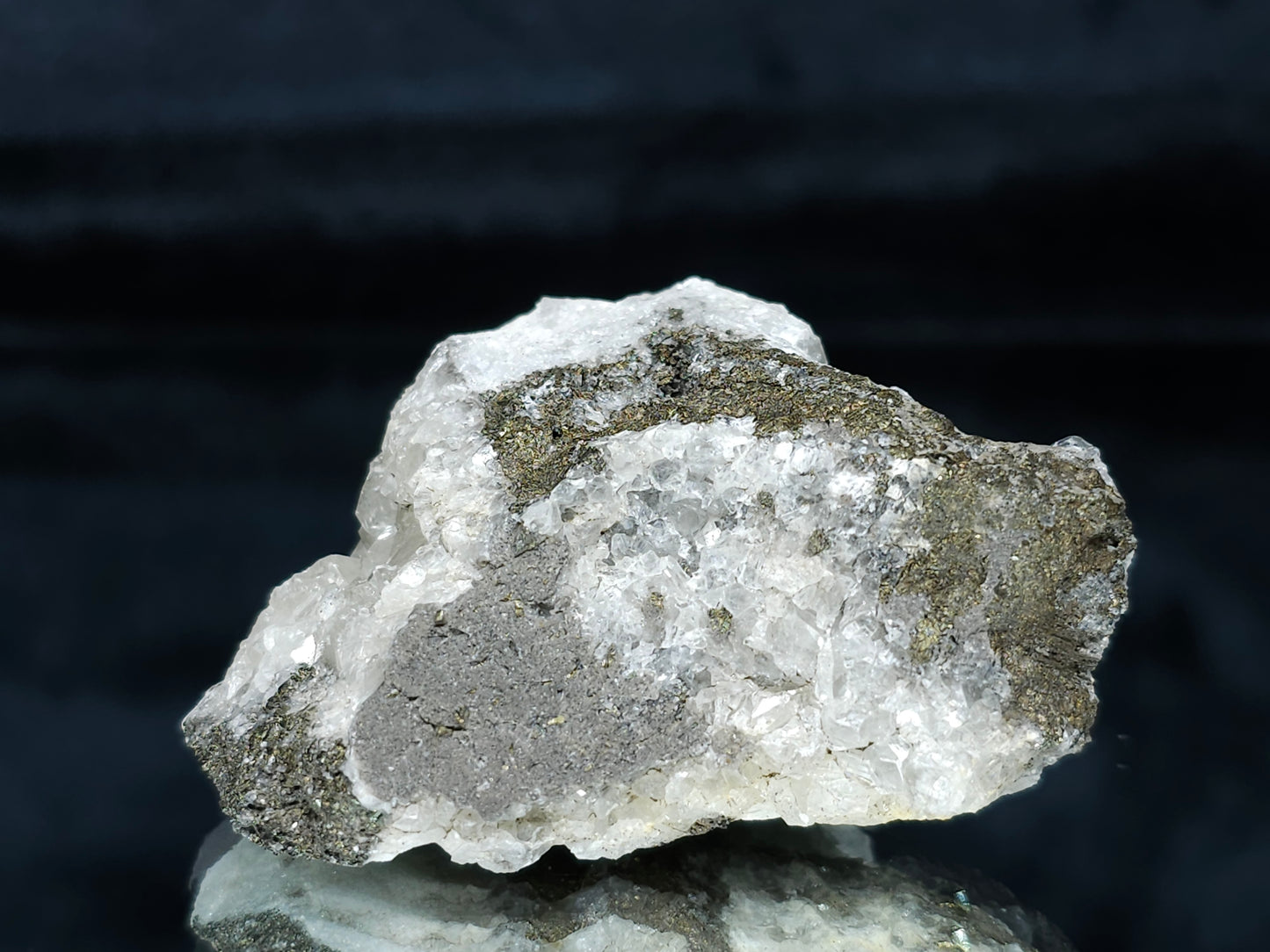 #33672 Super clear Nailhead Spar Calcite cluster and Chalcopyrite ore and multiple small fossils in the matrix