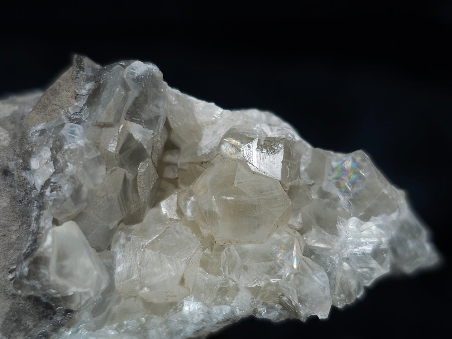 #33674 Super clear Nailhead Spar Calcite cluster and Chalcopyrite ore and multiple small fossils in the matrix