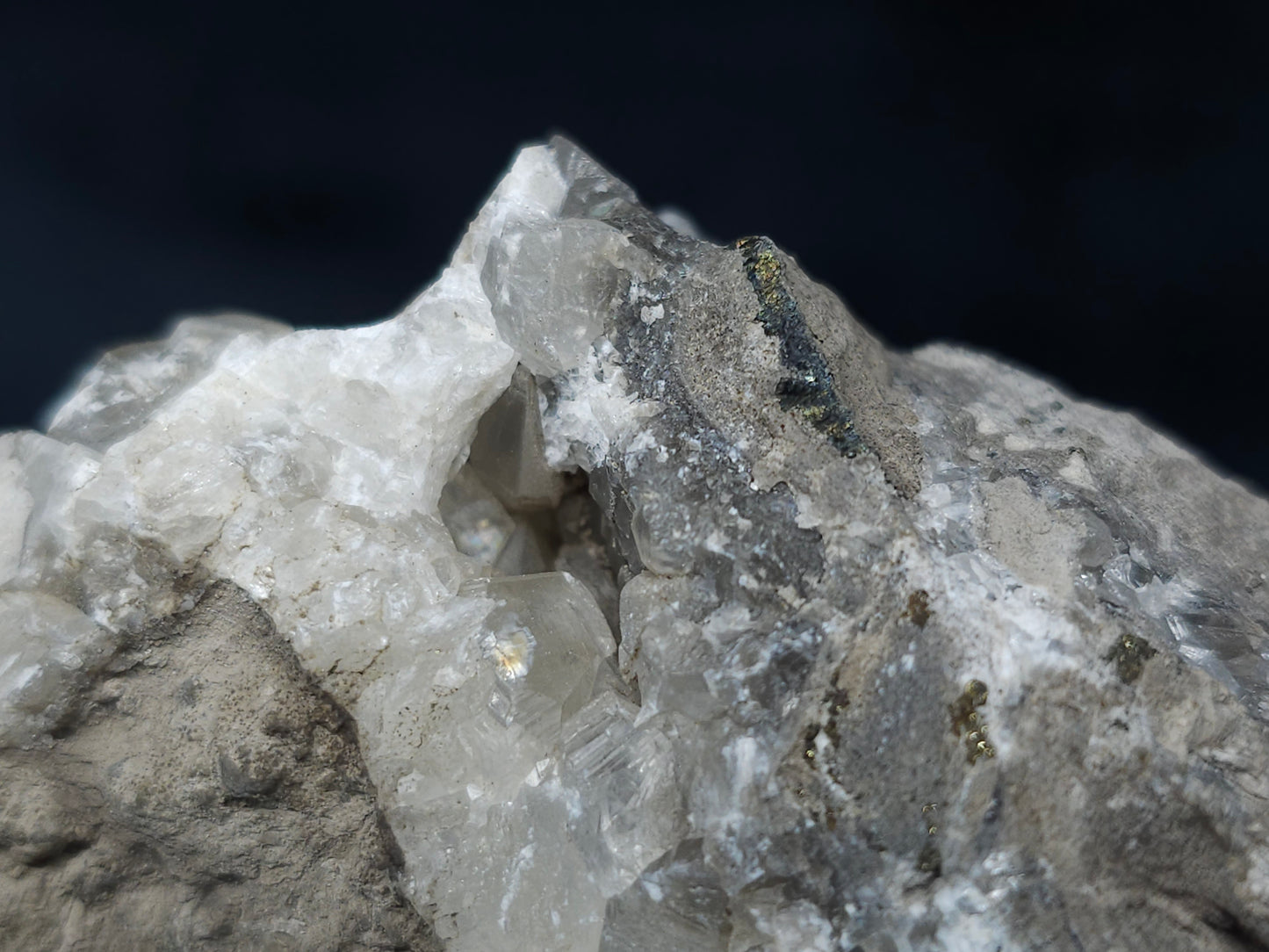 #33674 Super clear Nailhead Spar Calcite cluster and Chalcopyrite ore and multiple small fossils in the matrix