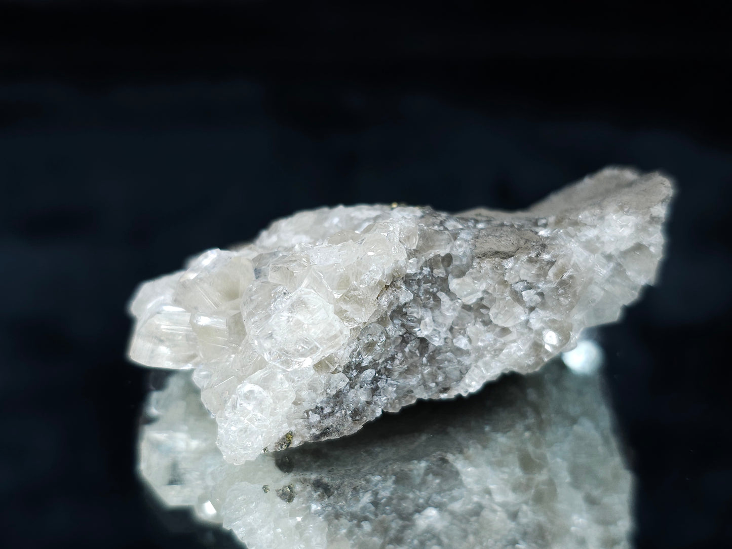 #33676 Super clear Nailhead Spar Calcite cluster and Chalcopyrite ore and multiple small fossils in the matrix