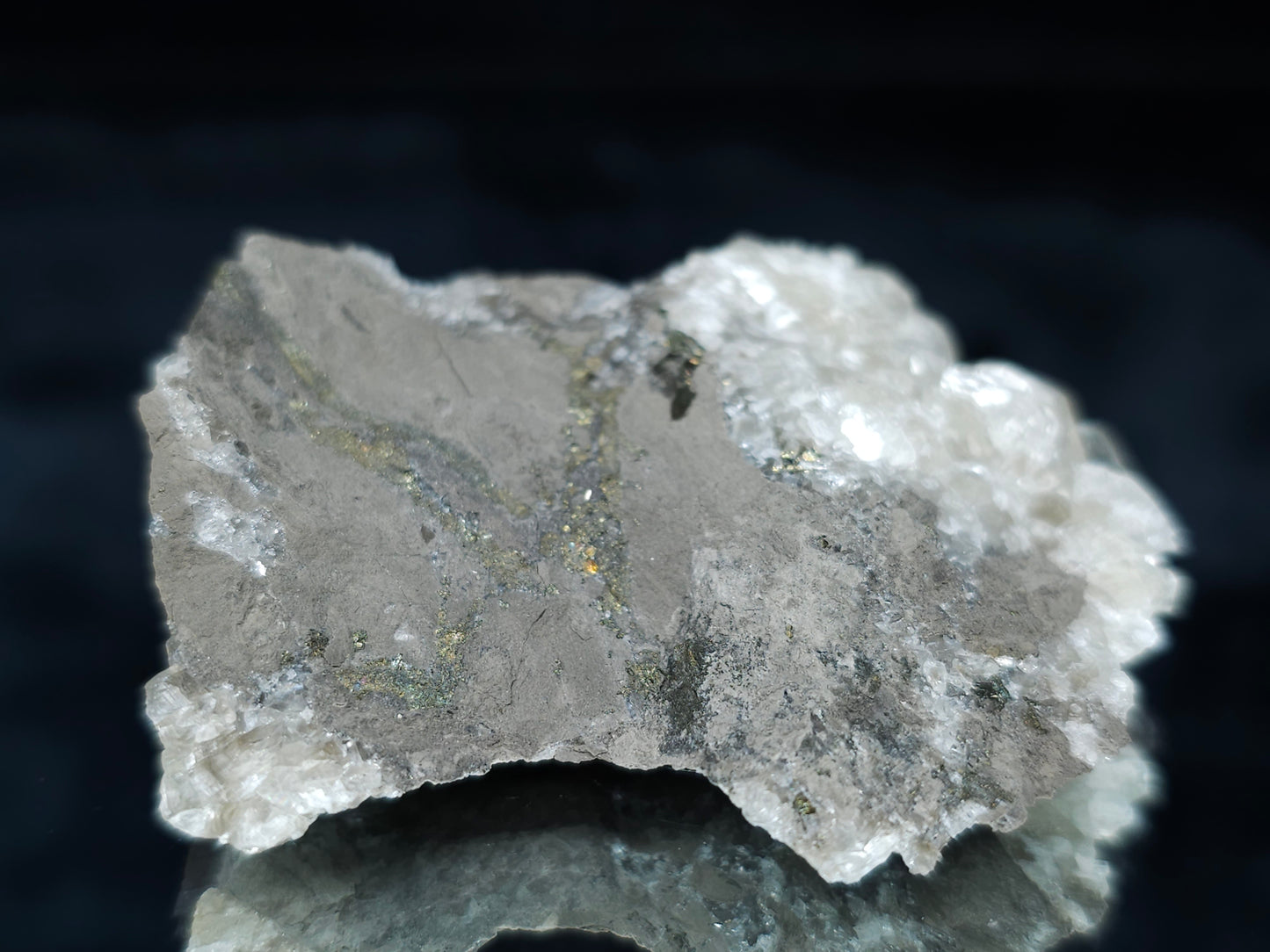 #33676 Super clear Nailhead Spar Calcite cluster and Chalcopyrite ore and multiple small fossils in the matrix