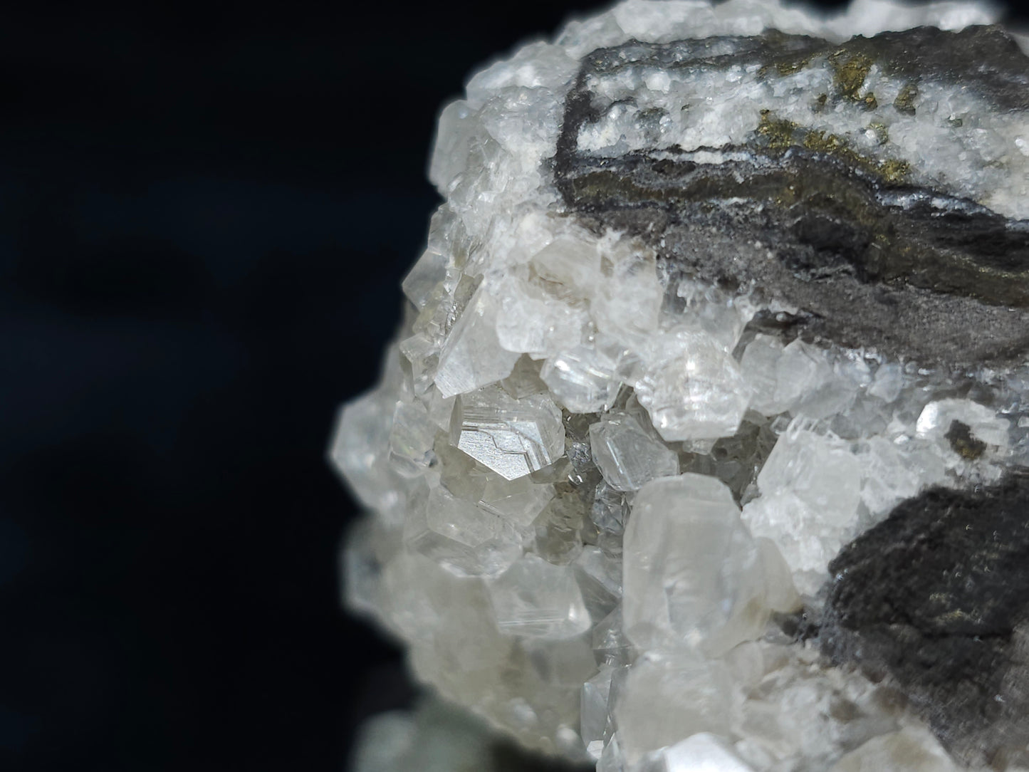 #33677  Super clear Nailhead Spar Calcite cluster and Chalcopyrite ore and multiple small fossils in the matrix