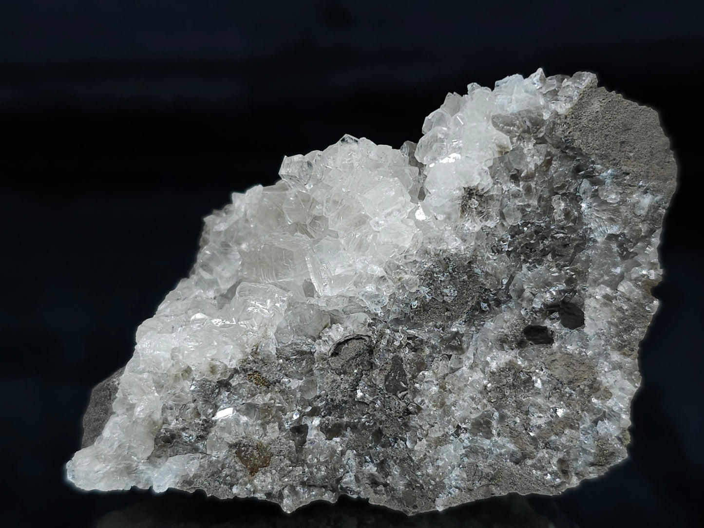 #33678 Super clear Nailhead Spar Calcite cluster and Chalcopyrite ore and multiple small fossils in the matrix
