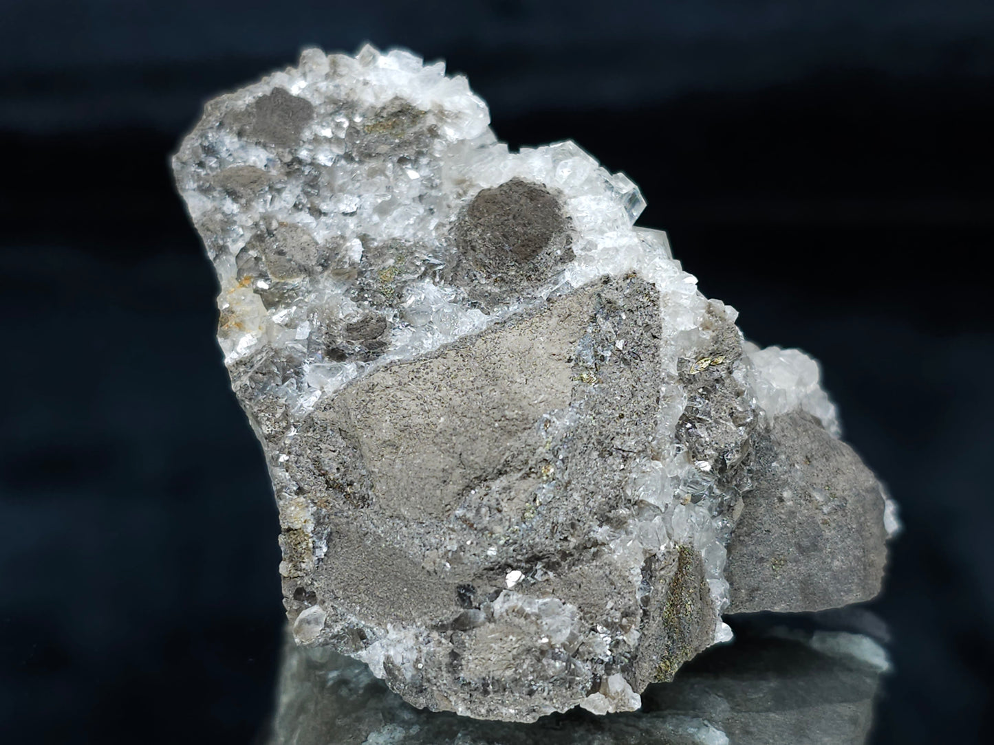 #33678 Super clear Nailhead Spar Calcite cluster and Chalcopyrite ore and multiple small fossils in the matrix