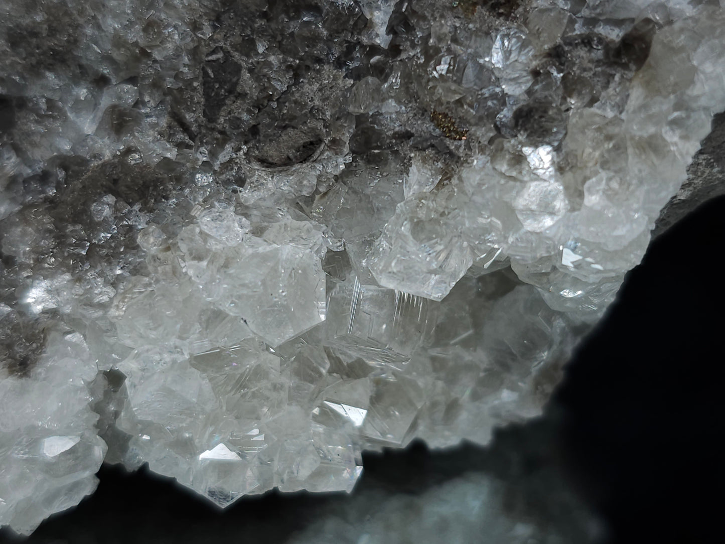 #33678 Super clear Nailhead Spar Calcite cluster and Chalcopyrite ore and multiple small fossils in the matrix