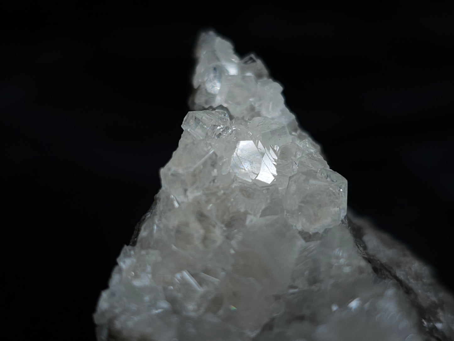#33678 Super clear Nailhead Spar Calcite cluster and Chalcopyrite ore and multiple small fossils in the matrix