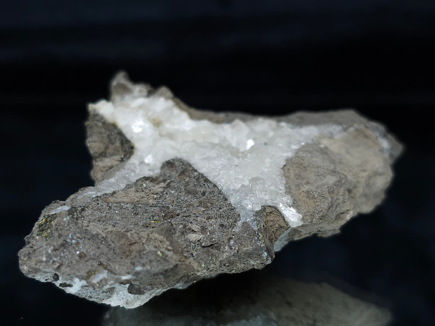 #33680  Super clear Nailhead Spar Calcite cluster and Chalcopyrite ore and multiple small fossils in the matrix