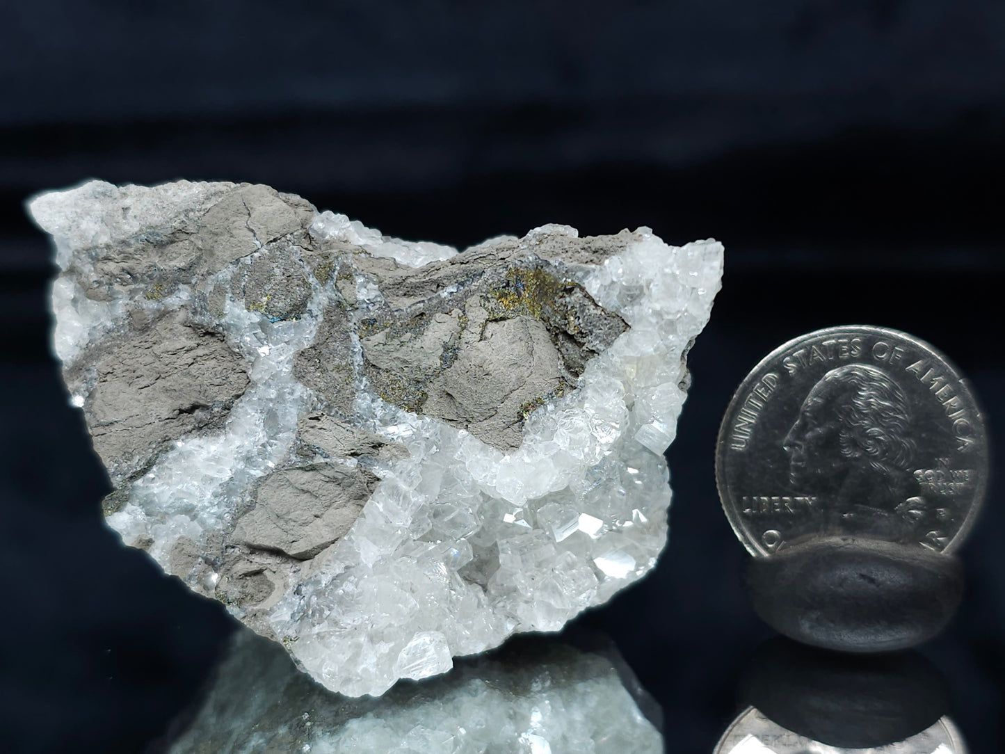 #33684 Super clear Nailhead Calcite Spar cluster and Chalcopyrite ore and multiple small fossils in the matrix
