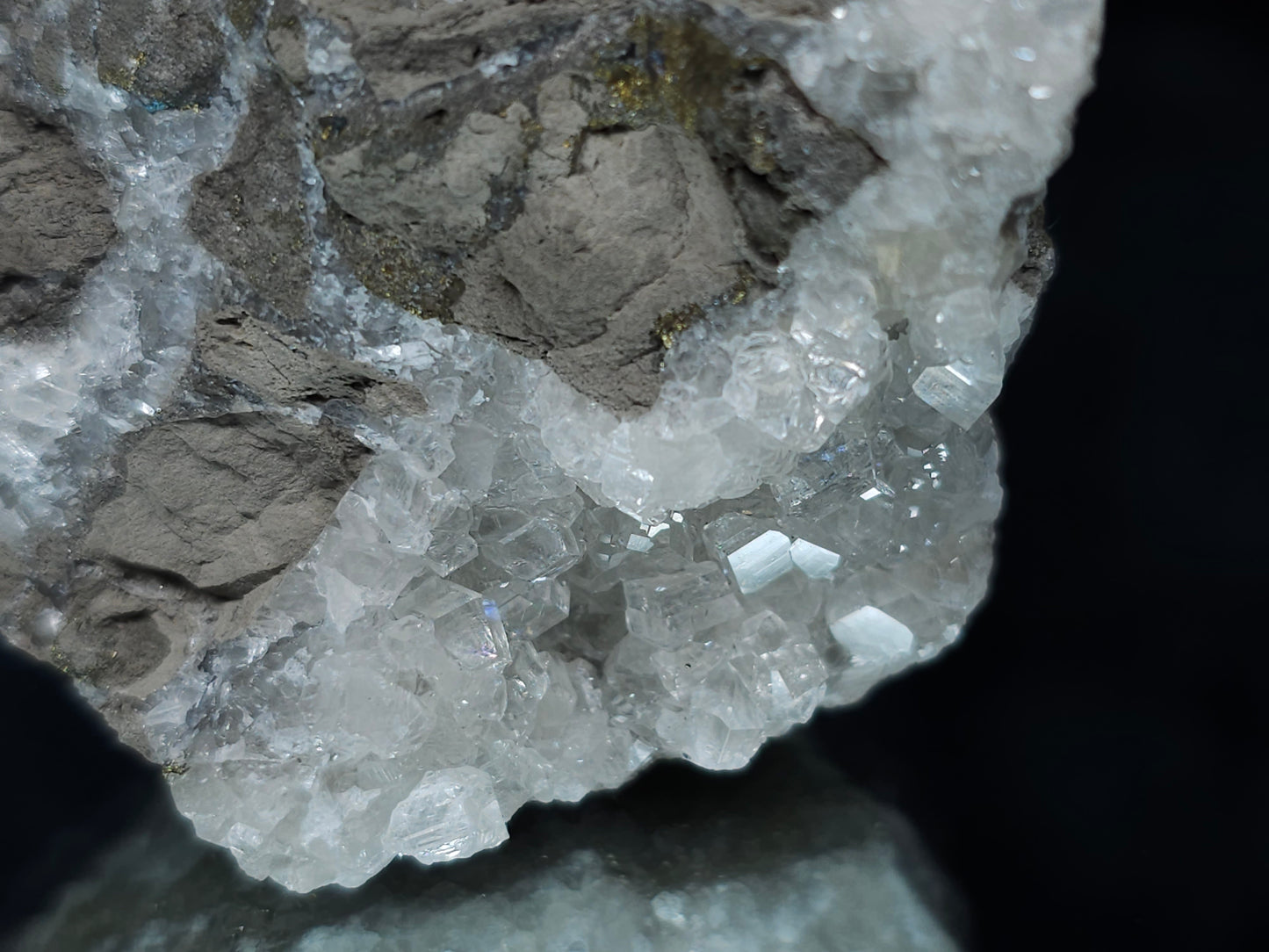 #33684 Super clear Nailhead Calcite Spar cluster and Chalcopyrite ore and multiple small fossils in the matrix