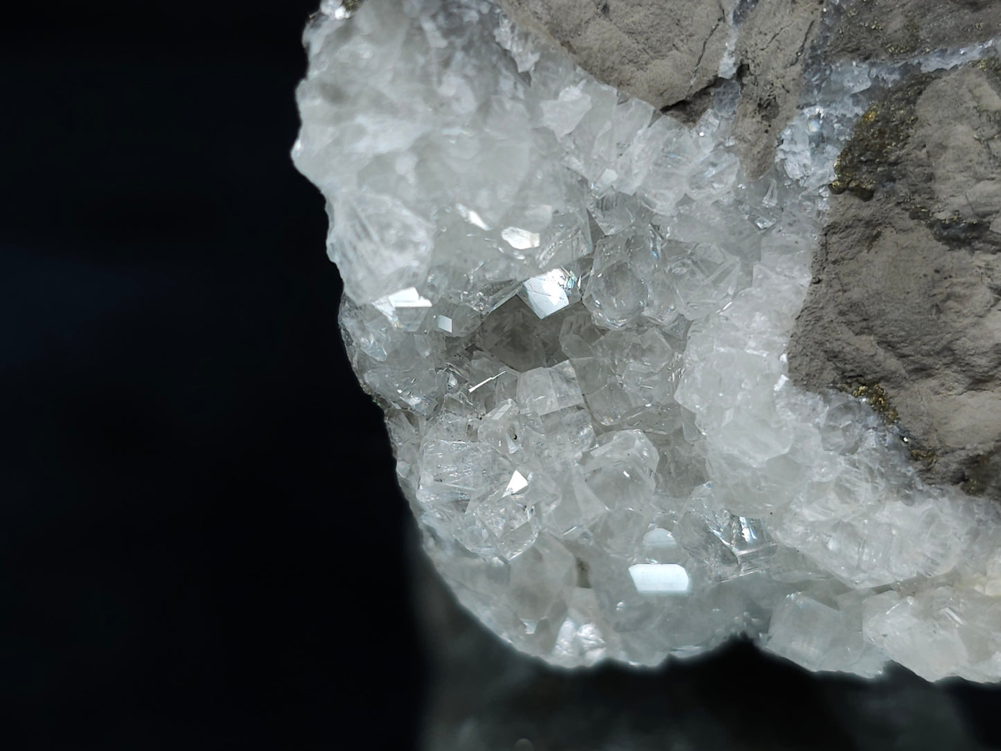 #33684 Super clear Nailhead Calcite Spar cluster and Chalcopyrite ore and multiple small fossils in the matrix
