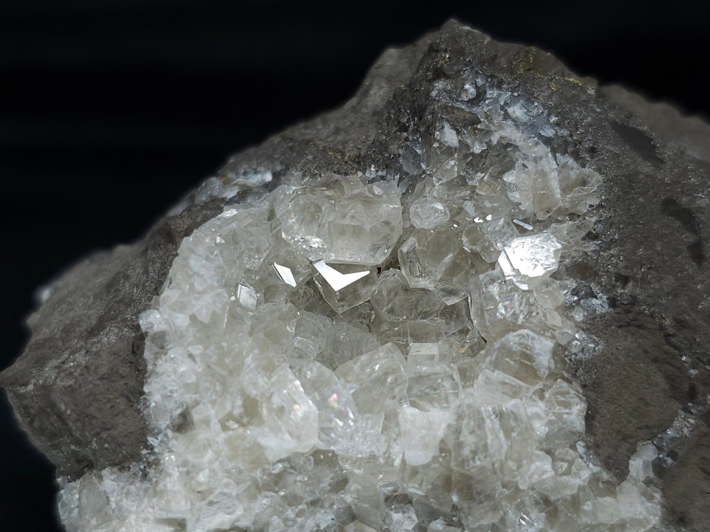 #33686 Super clear Nailhead Spar Calcite cluster and Chalcopyrite ore and multiple small fossils in the matrix