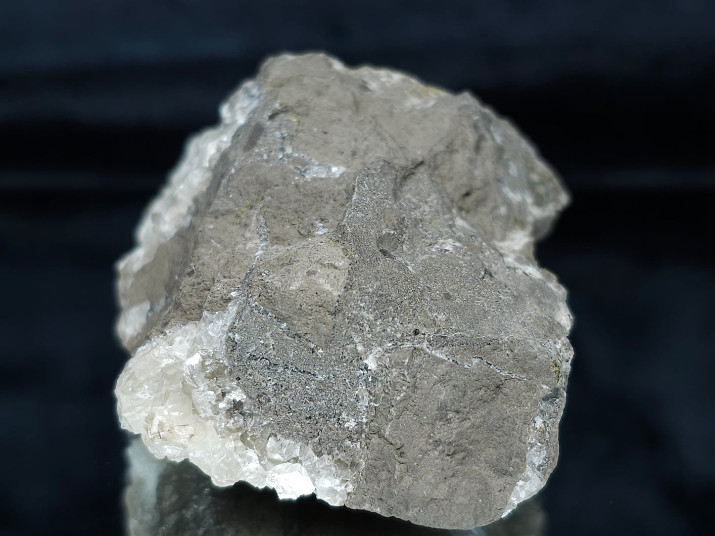 #33686 Super clear Nailhead Spar Calcite cluster and Chalcopyrite ore and multiple small fossils in the matrix