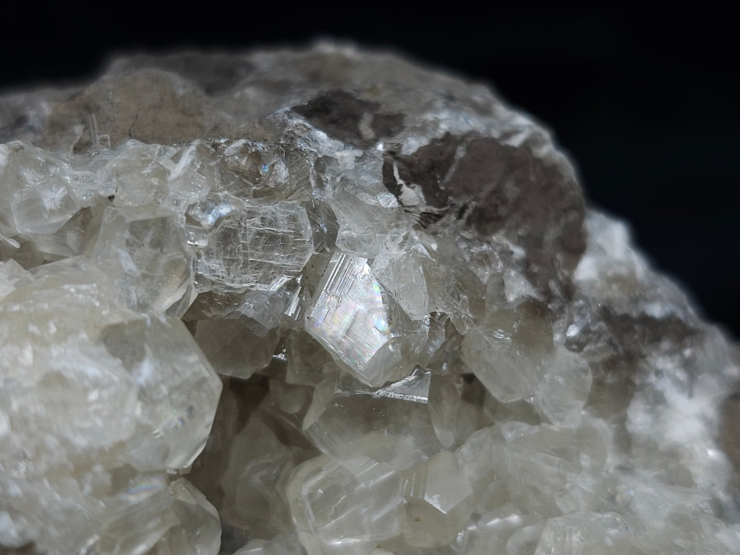#33691 Super clear Nailhead Spar Calcite geode and Chalcopyrite ore and multiple small fossils in the matrix